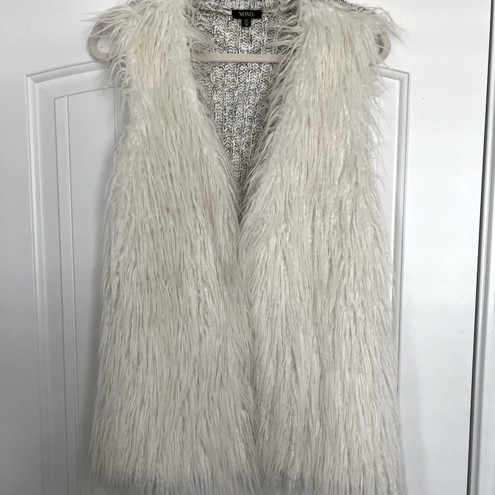 XOXO | Ivory Faux Fur Vest with Sweater Rib Back